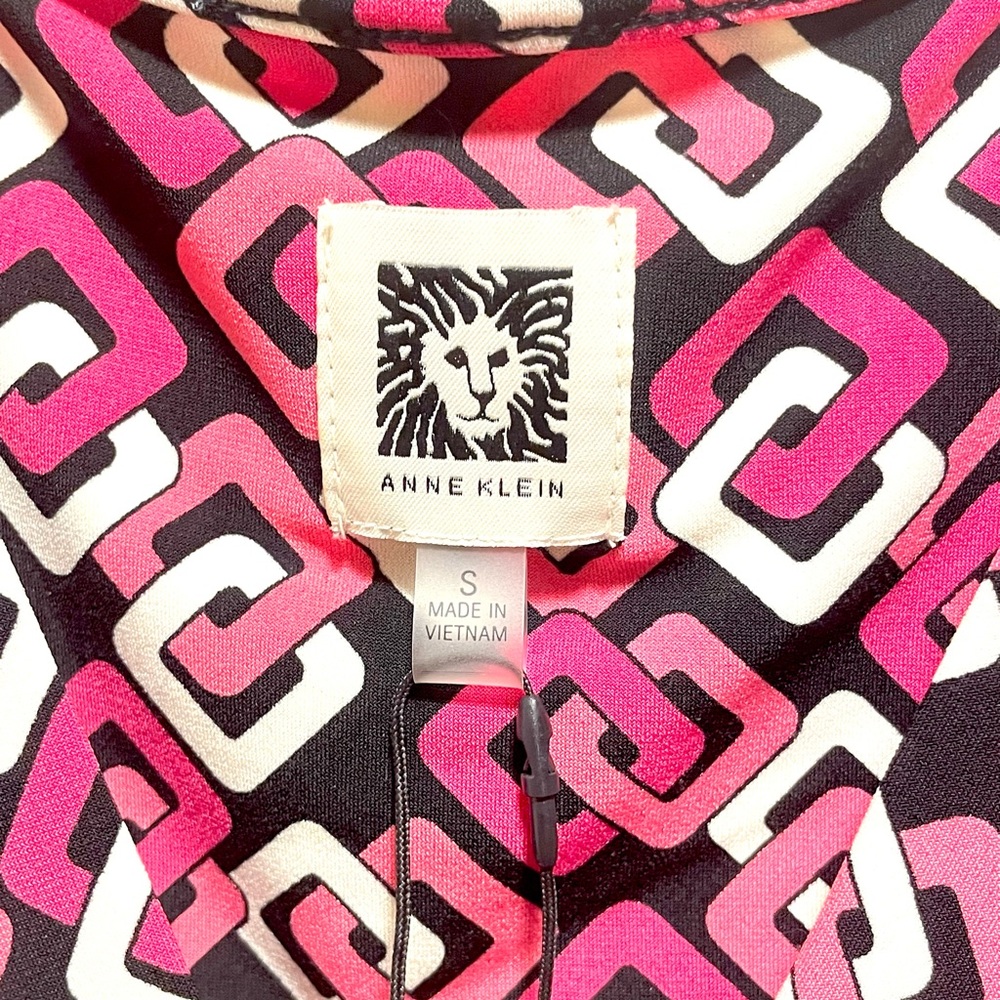 Ann Klein Geometric Sleeveless Blouse